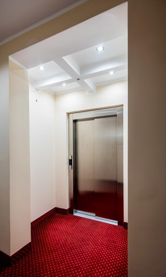 Hotel Piast 스와프스크 외부 사진