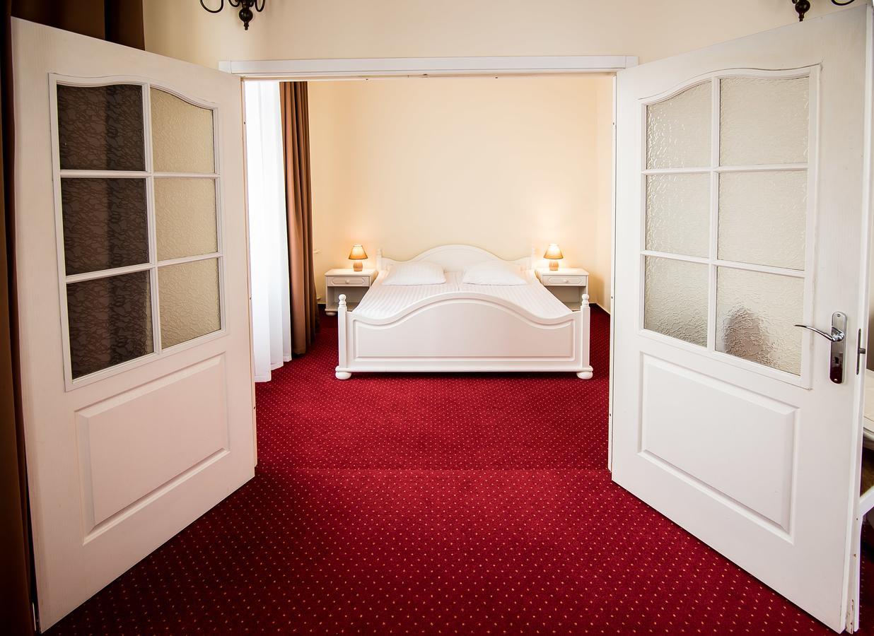 Hotel Piast 스와프스크 외부 사진