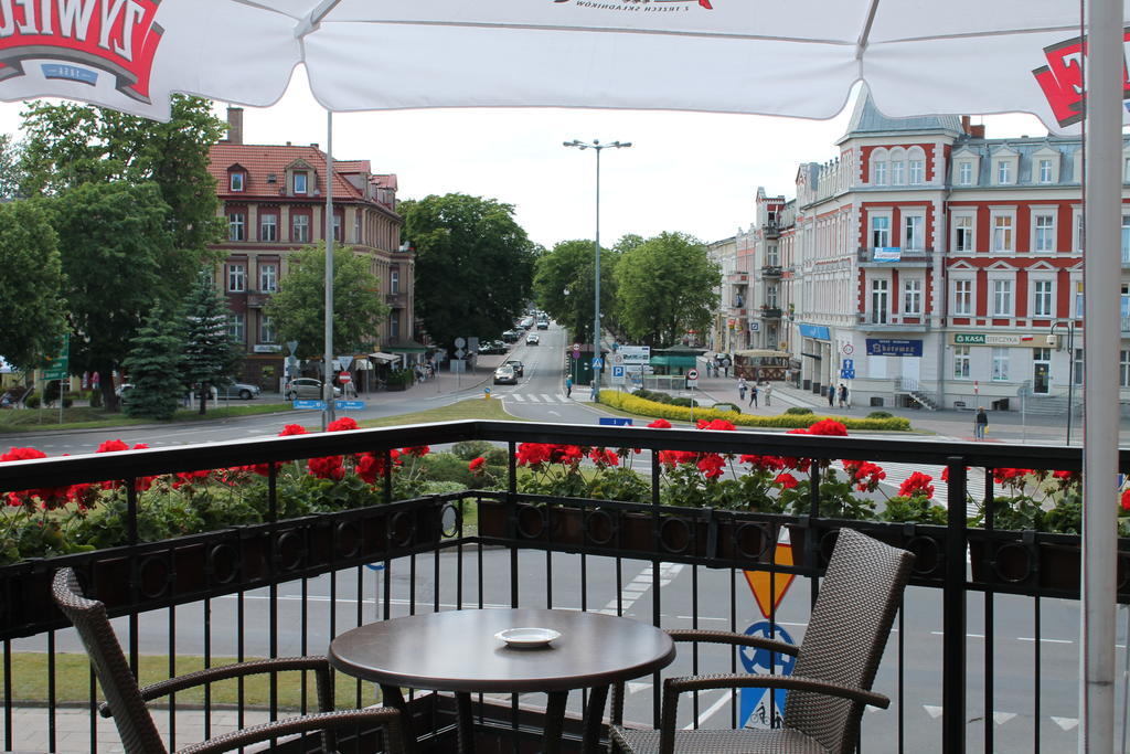 Hotel Piast 스와프스크 외부 사진